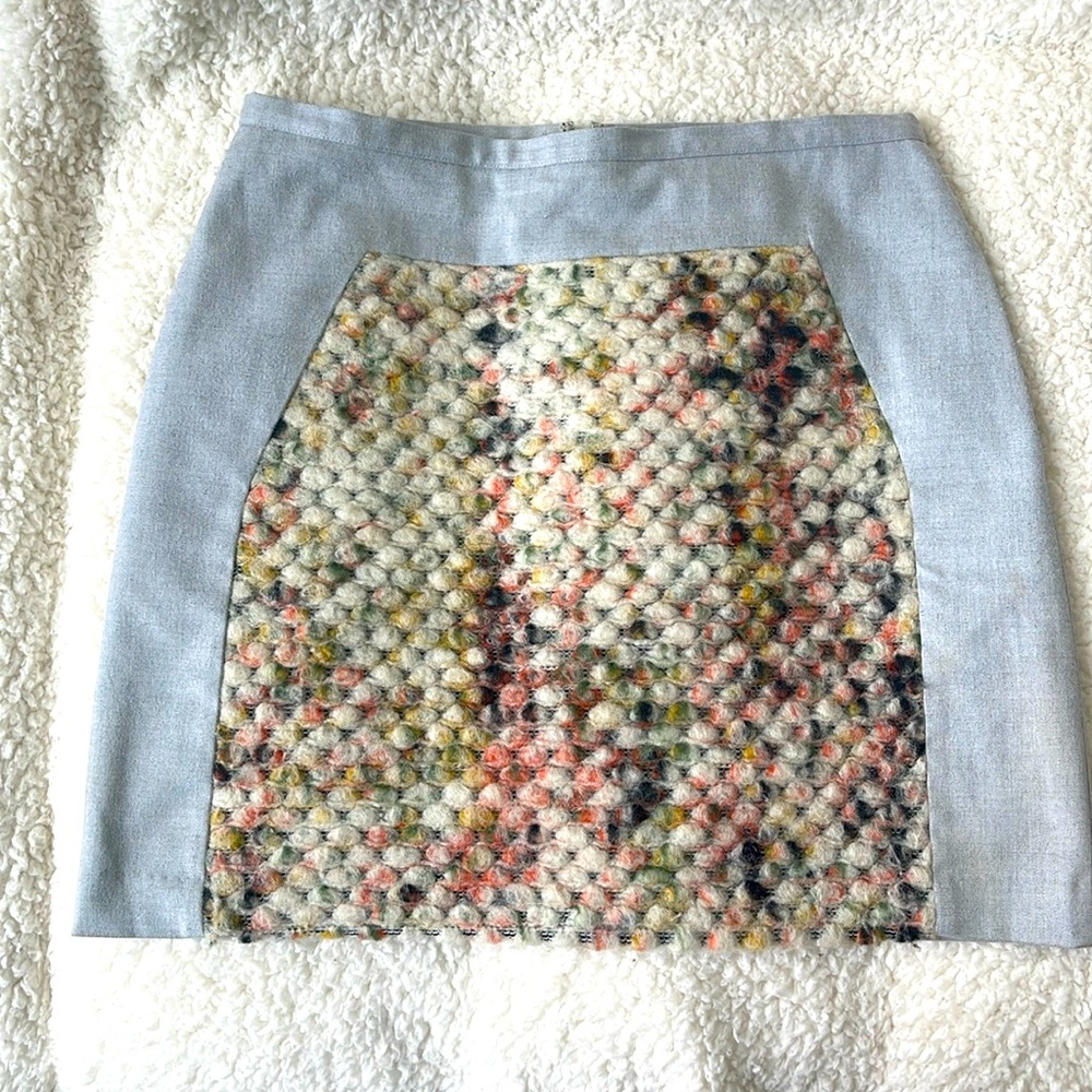 Banana Republic Gray Popcorn Panel Mini Skirt - Size 4